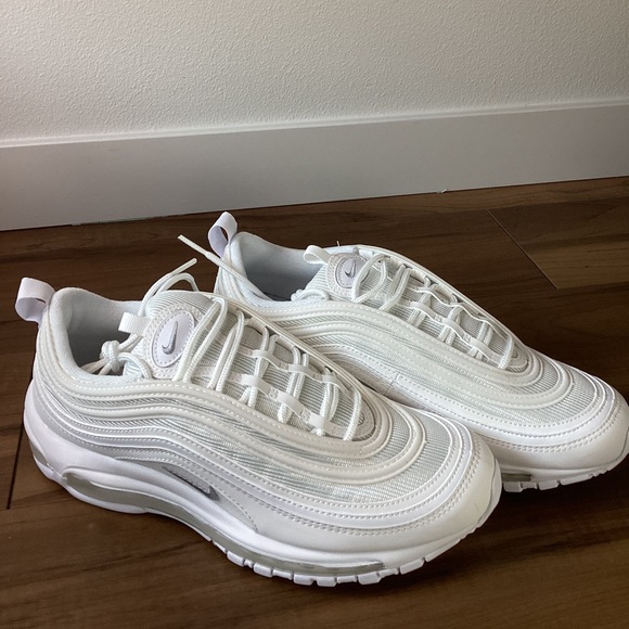 Nike Air Max 97 Casual Shoe in white/black/wolf grey Size M 9/ W